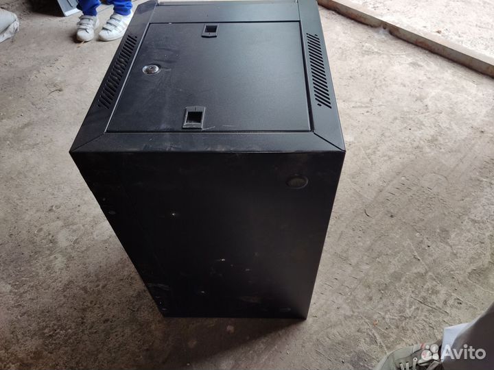 Шкафчик настенный Hyperline TWB-0645-GP-RAL9004