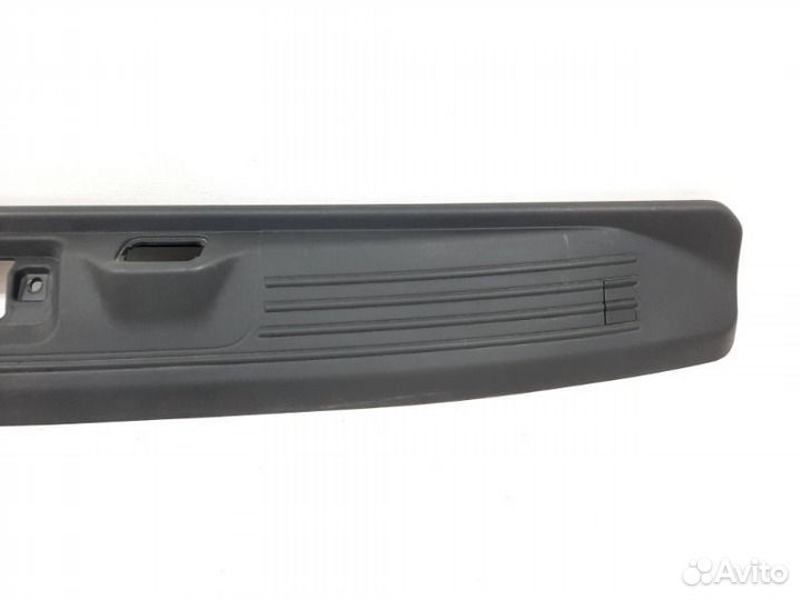 Обшивка двери багажника задняя Land Rover Range