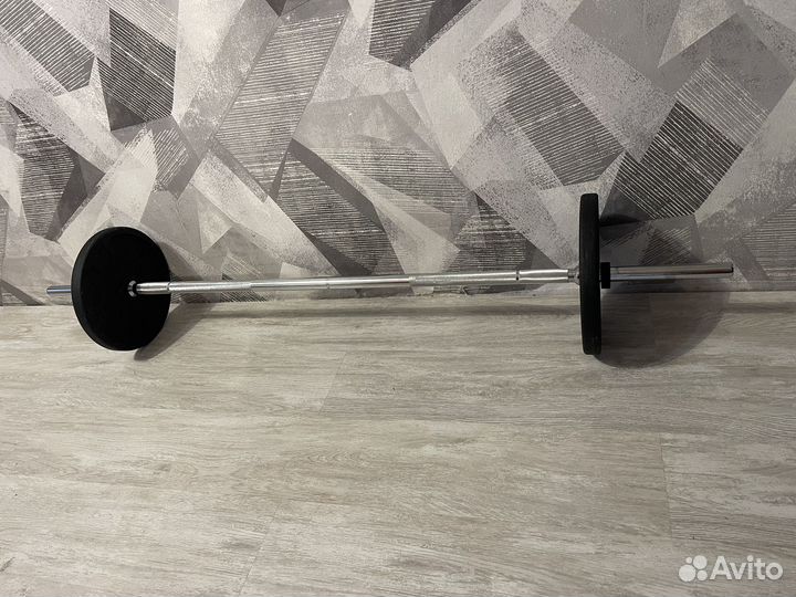 Скамья для жима со стойками и штангой