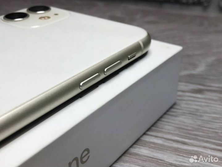 Смартфон Apple iPhone 11 4/128 гб, Dual: nano SIM