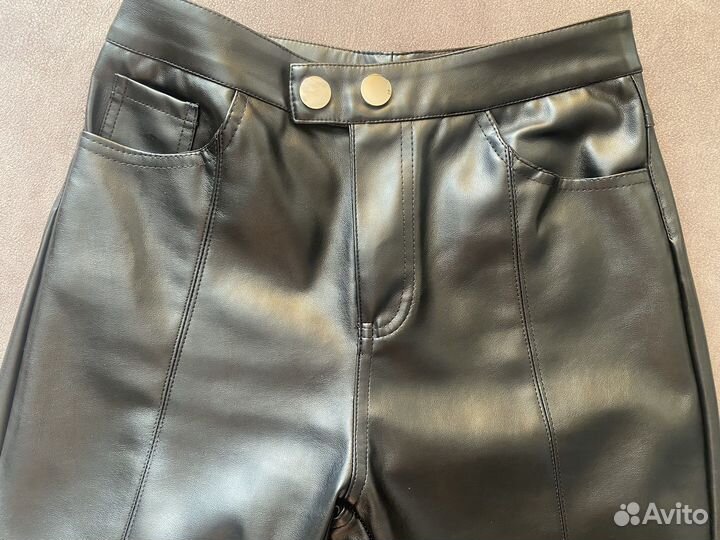 Брюки из экокожи