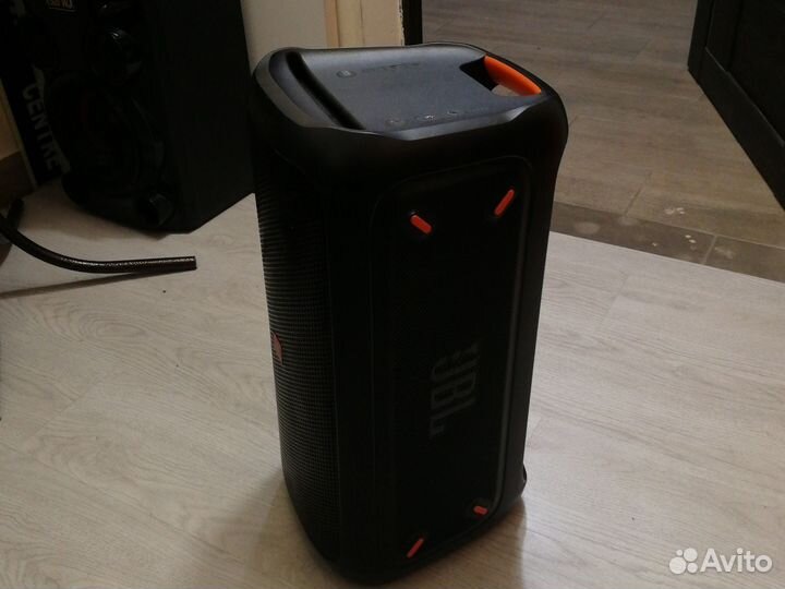 Jbl partybox 100