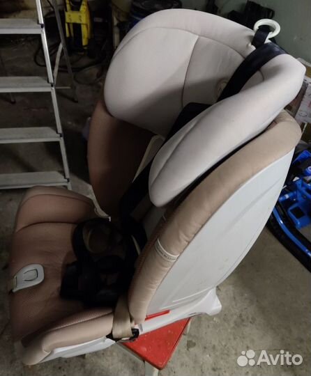 Автокресло Happy Baby JOS Beige isofix 9-36кг