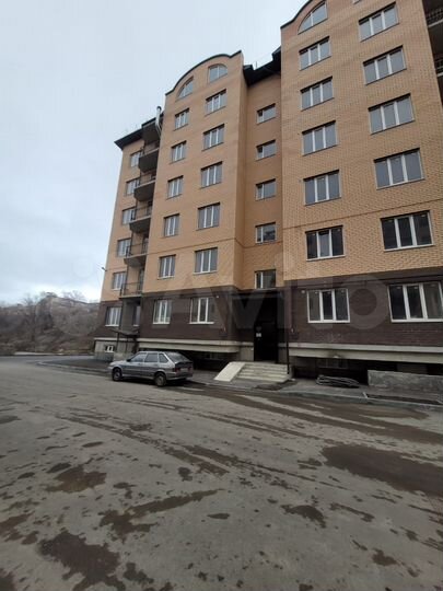 2-к. квартира, 60 м², 3/6 эт.