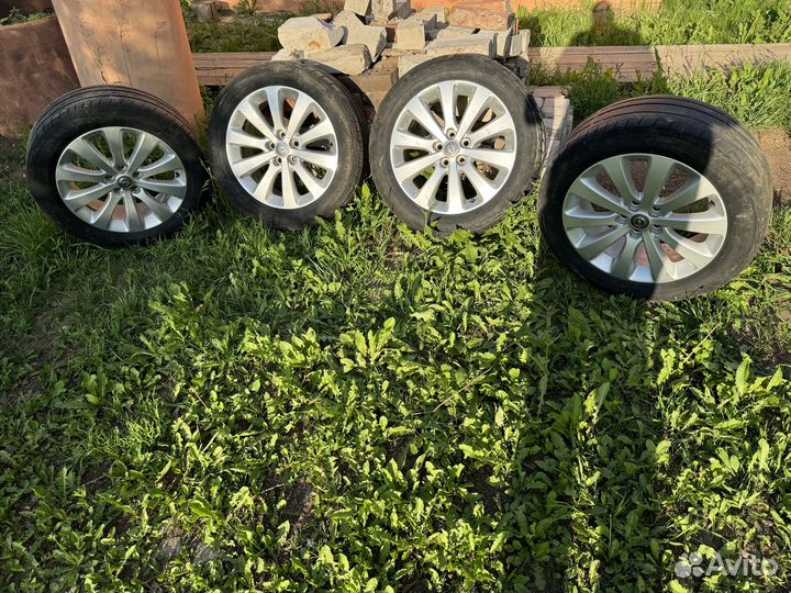 Продам литые диски R17 с резиной от опель астра J