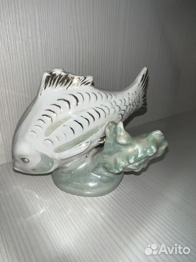 Фарфоровые статуэтки Рыба дулево