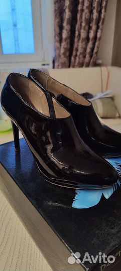 Ботильоны женские 38 размер натуральный лак