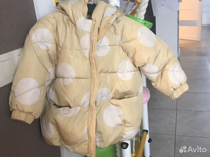 Демисезонная куртка zara 110