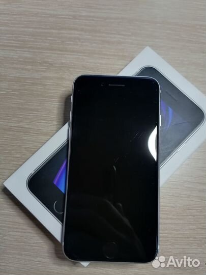 iPhone se 2020 128 gb