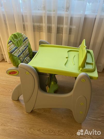 2 в одном: стульчик для кормлени я и стол со стуль