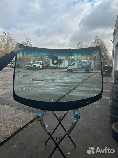 Лобовое стекло на Лада Калина
