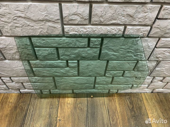 Opel Astra Стекло двери задней левой и правой