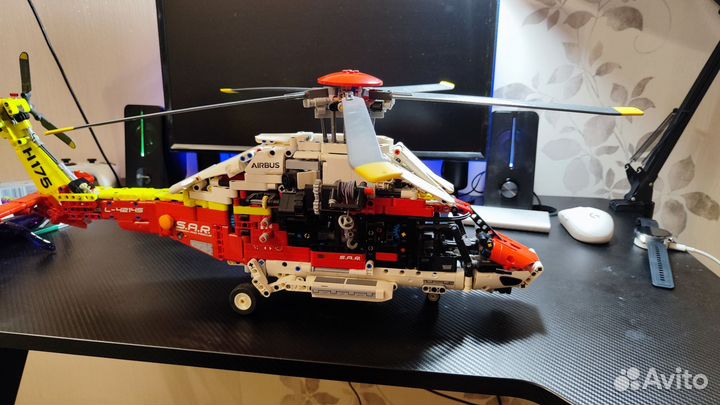 Lego Technic Airbus H175 Rescue Helicopter 42145