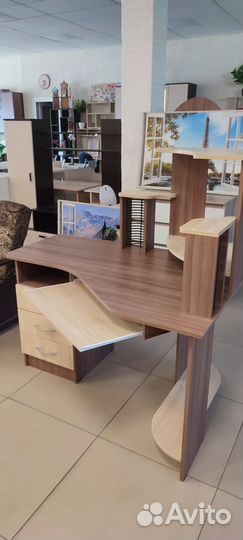 Стол компьютерный 8-Н угловой 130х135х90