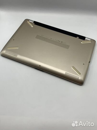Ноутбук 15.6 HP i3-6006u, r5 m330 2gb 8озу