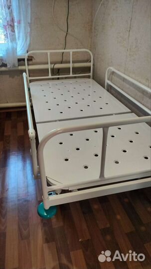 Кровать медицинская для лежачих больных