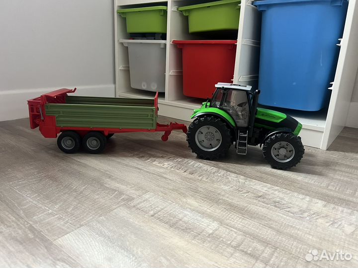 Трактор с прицепом bruder