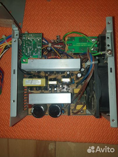 Блок питания inwin