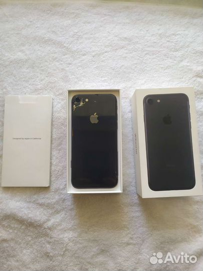 iPhone 8, 64 ГБ