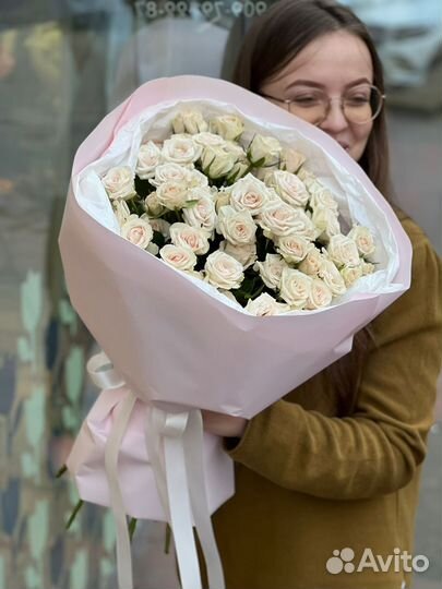 Букет кустовых роз 11шт
