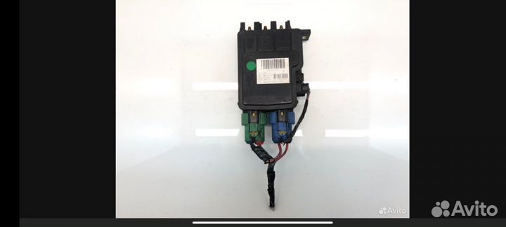 Блок управления акб Рено Лагуна