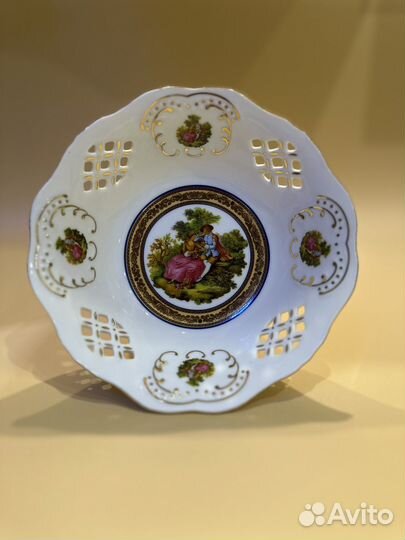 Фруктовница на ножке