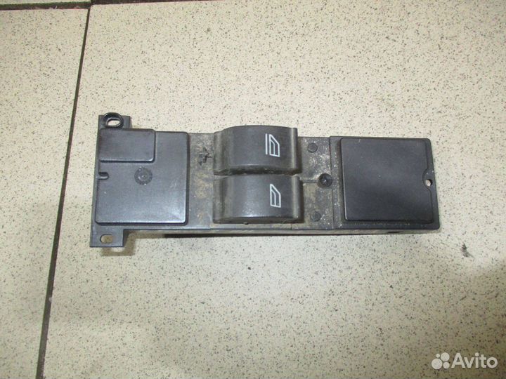 Блок управления стеклоподъемниками Ford Focus 2