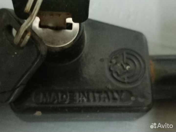 Противоугонное устройство на руль