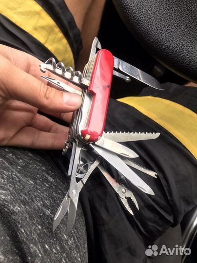 Мультитул victorinox swiss champ