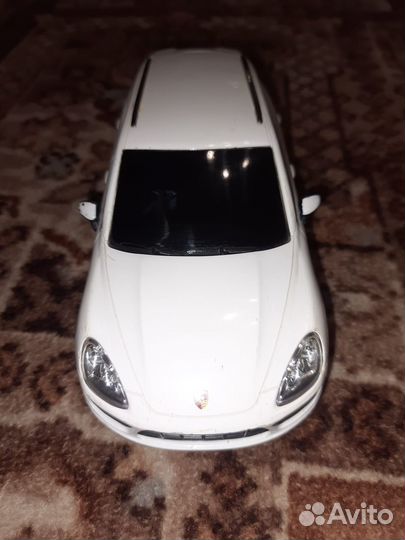 Машинка Porsche на радиоуправлении