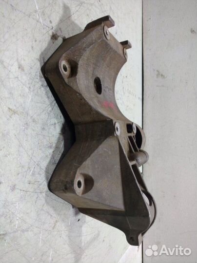 Кронштейн компрессора кондиционера Chevrolet