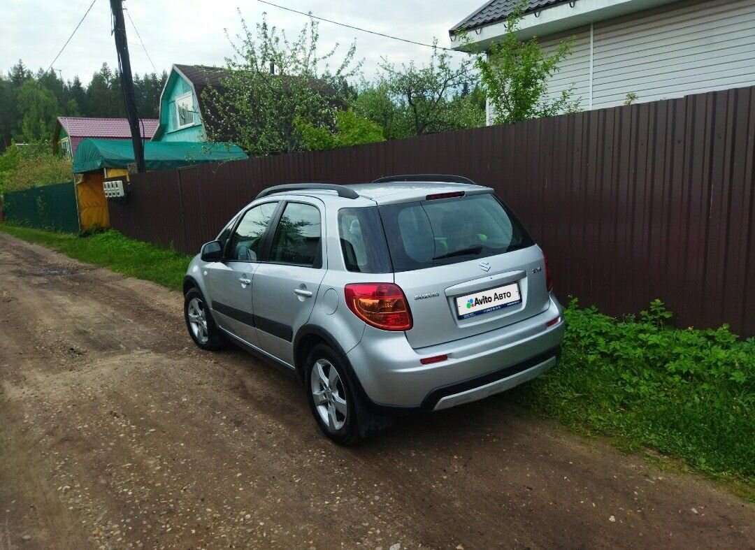 Suzuki SX4: фото владельца