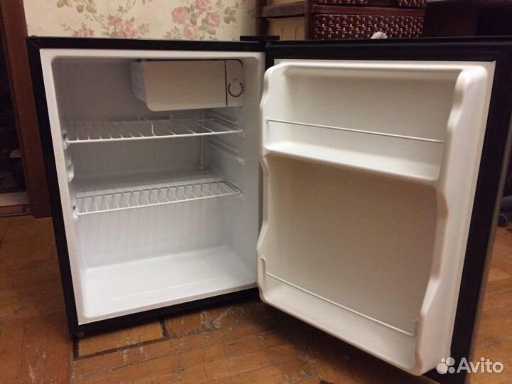 Холодильник shivaki shrf-50CHP