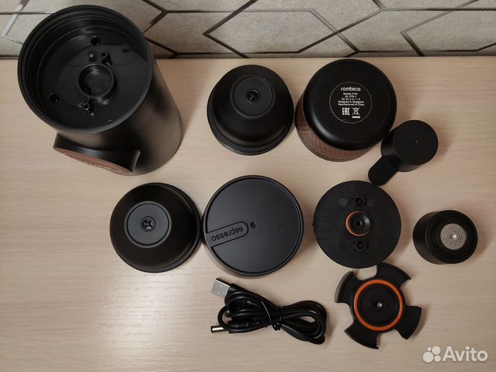 Портативная кофемашина Rombica Barista CTG1