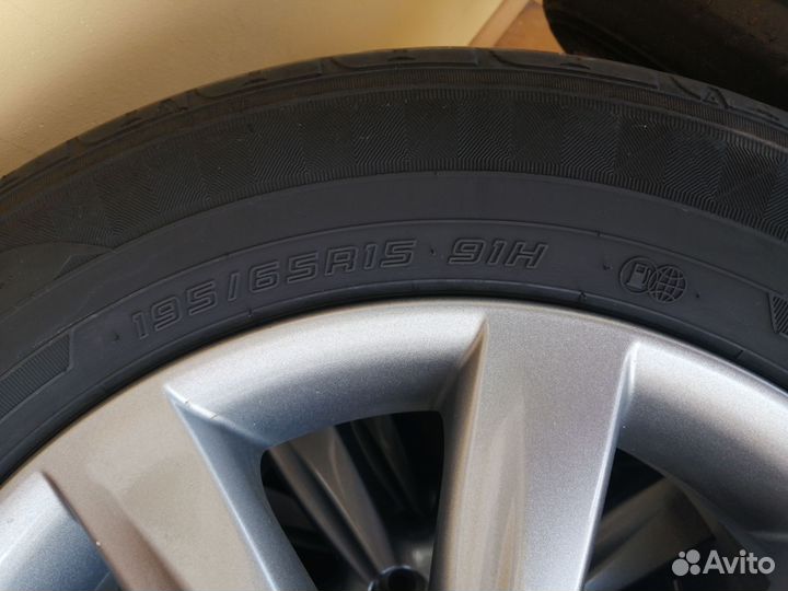 R15 Dunlop Enasave RV504 195/65, PCD 5x100 DIA 54.1