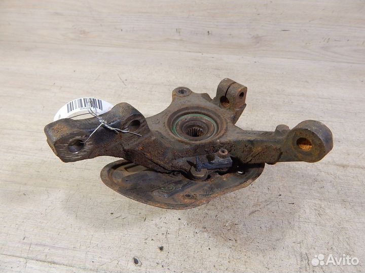 Кулак поворотный передний левый Opel Combo C