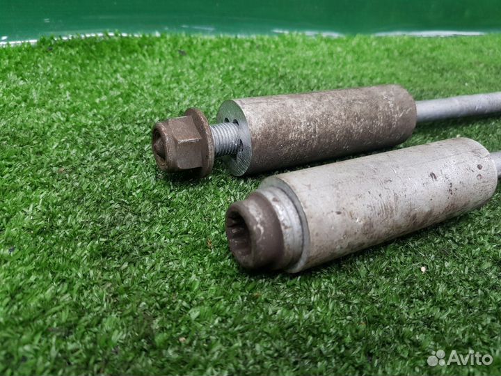 Втулки рессоры Audi Q5 8R cdnc 2011