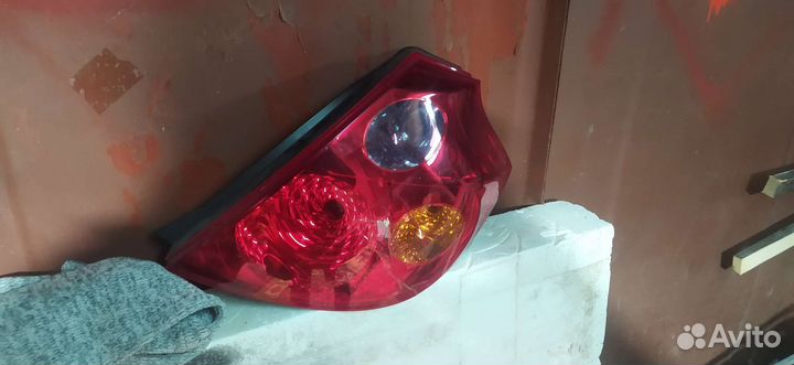 Фонарь задний правый kia ceed