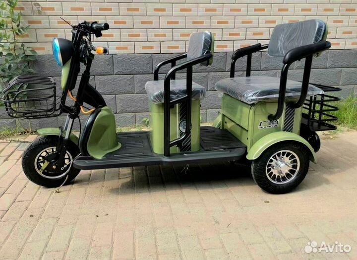 Трицикл двухместный новый