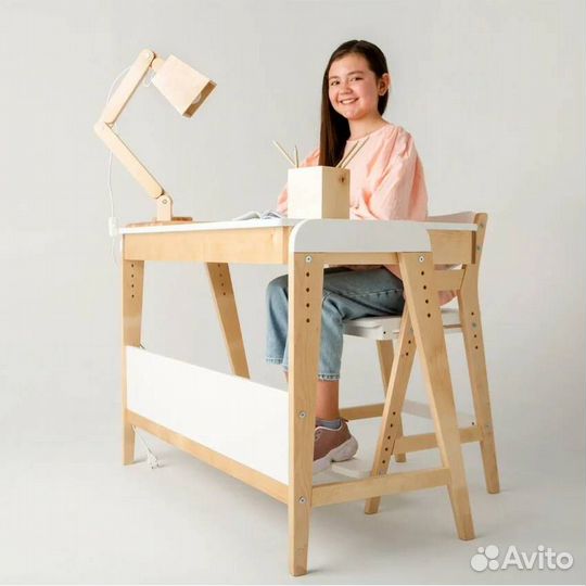 Растущая парта и растущий стул