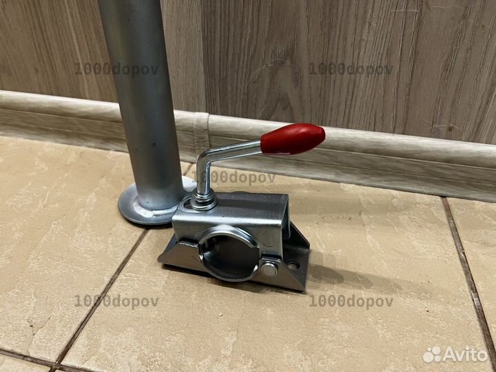 Стойка опорная в комплекте с хомутом для прицепа