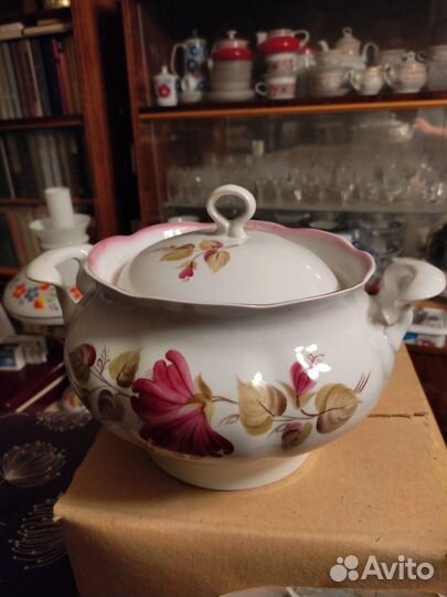Фарфоровая супница СССР