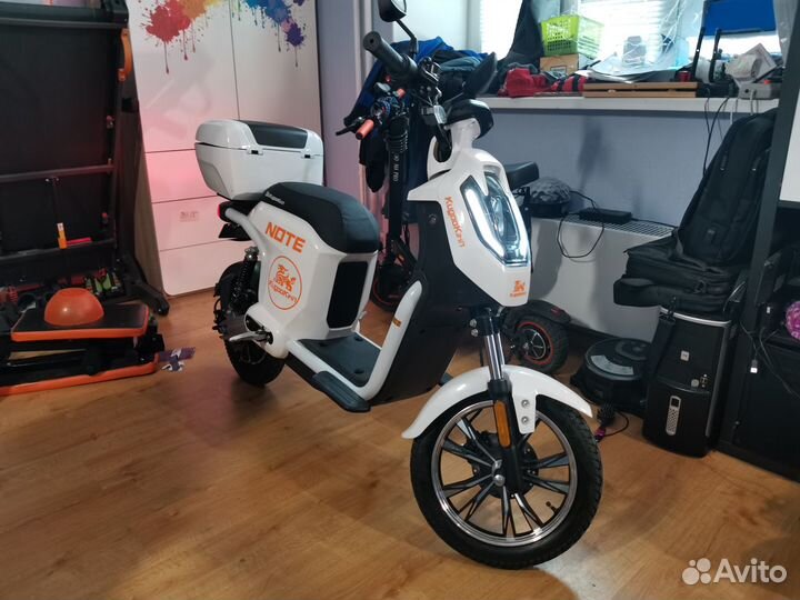 Электроскутер Kugoo Kirin Note белый с двумя АКБ