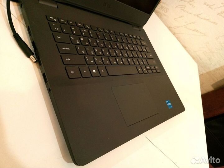 Дорогой,престижный ультрабук IPS 11Gen 8Гб SSD