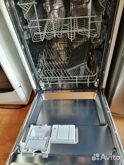 Посудомоечная машина Electrolux