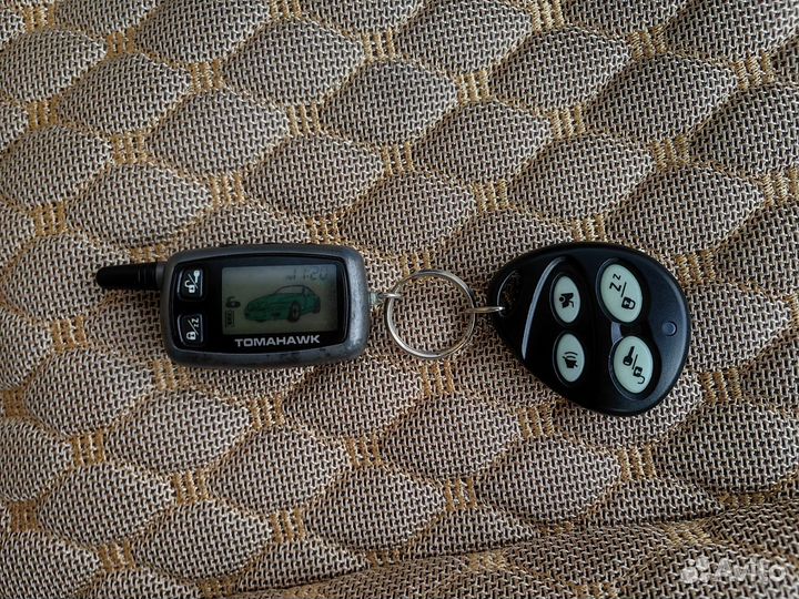 Брелок tomahawk tw-7010