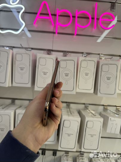 iPhone Xs, 64 ГБ