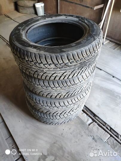 Kumho I'Zen Stud Snow KW11 225/65 R17