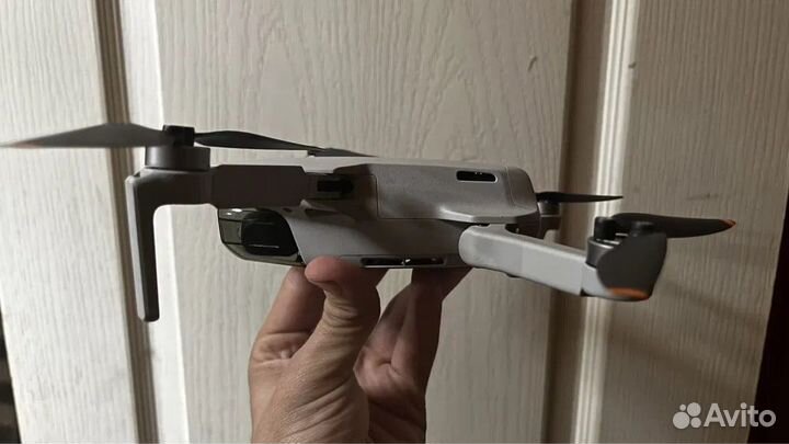 Квадрокоптер DJI Mavic Mini 2 Combo