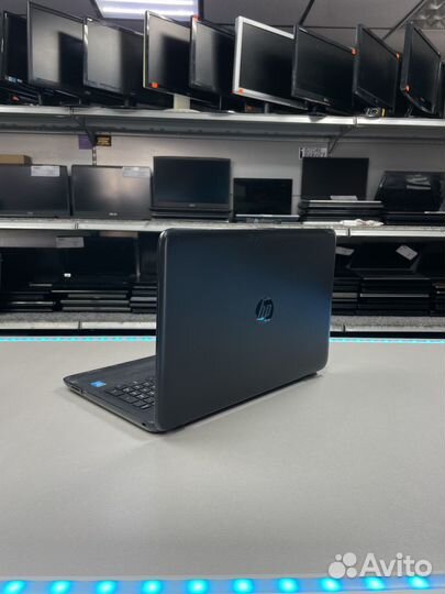 Ноутбук HP 15-ay095ur